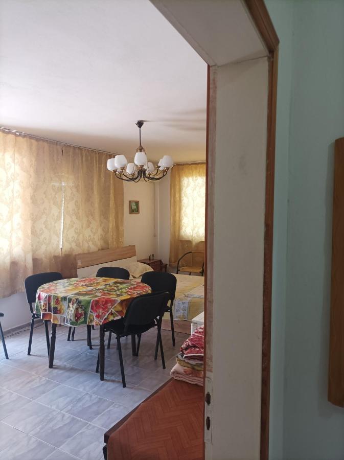 Kiki - Family Apartment Primorsko Exteriör bild
